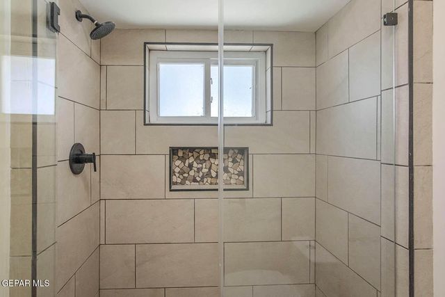 1605 LARRY WADKINS Drive, El Paso, TX 79936