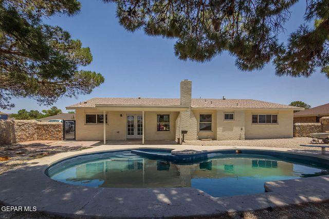 1605 LARRY WADKINS Drive, El Paso, TX 79936