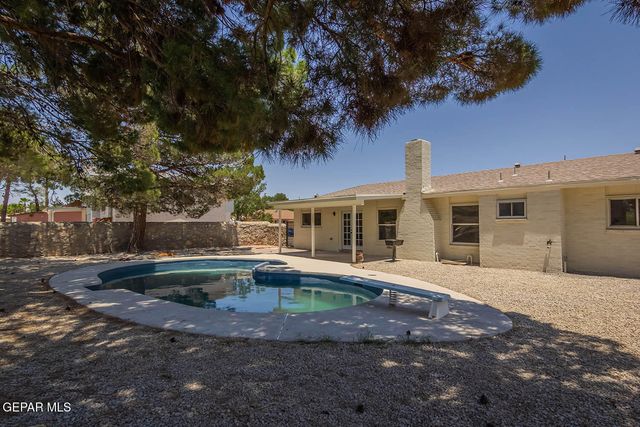 1605 LARRY WADKINS Drive, El Paso, TX 79936