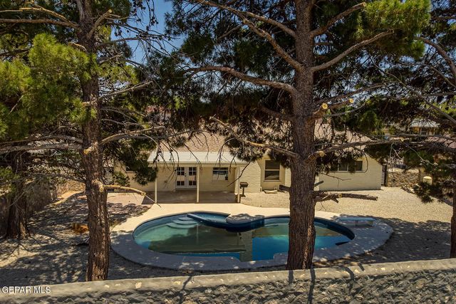 1605 LARRY WADKINS Drive, El Paso, TX 79936