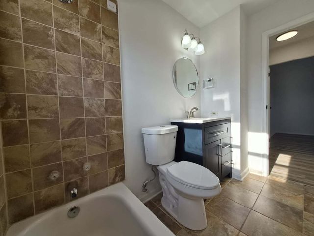 225 McKool Avenue, Romeoville, IL 60446