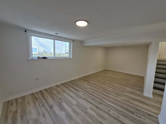 225 McKool Avenue, Romeoville, IL 60446