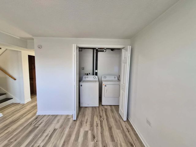 225 McKool Avenue, Romeoville, IL 60446