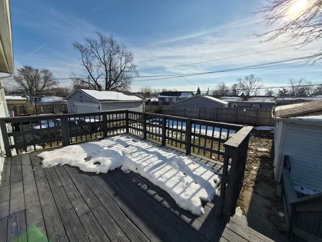 225 McKool Avenue, Romeoville, IL 60446