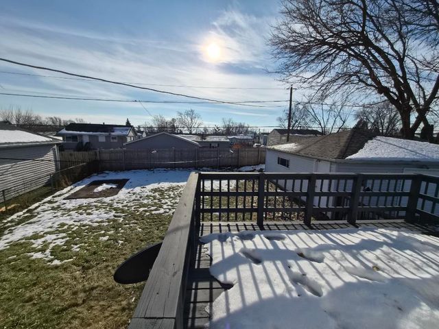 225 McKool Avenue, Romeoville, IL 60446