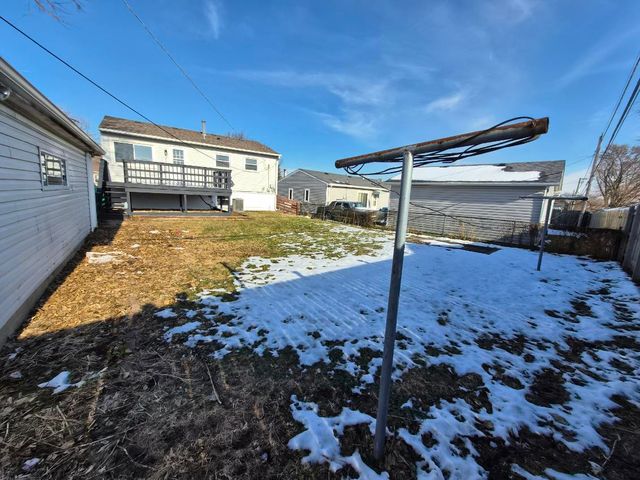 225 McKool Avenue, Romeoville, IL 60446