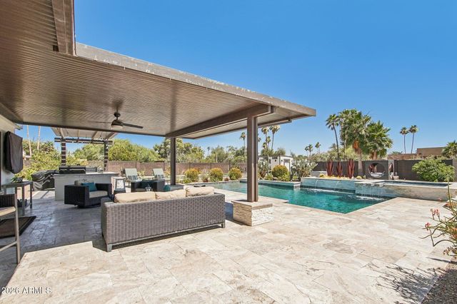 7001 E DREYFUS Avenue, Scottsdale, AZ 85254