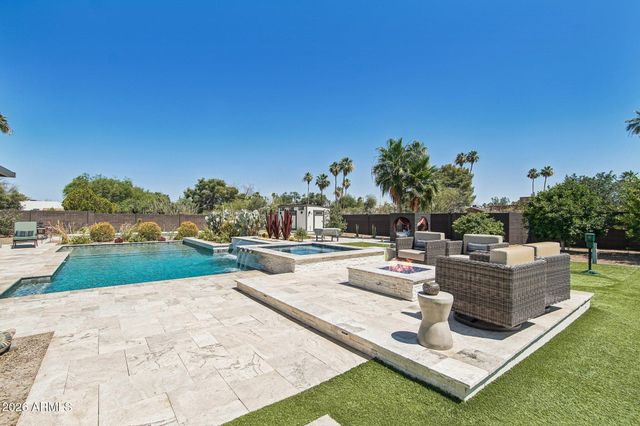 7001 E DREYFUS Avenue, Scottsdale, AZ 85254
