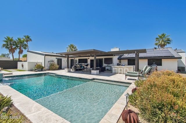7001 E DREYFUS Avenue, Scottsdale, AZ 85254