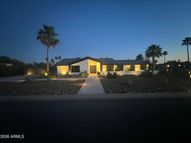 7001 E DREYFUS Avenue, Scottsdale, AZ 85254