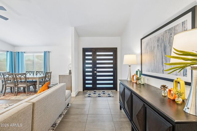 7001 E DREYFUS Avenue, Scottsdale, AZ 85254