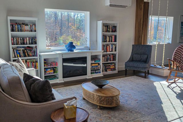104 Robin Hood Drive, Exeter, NH 03833