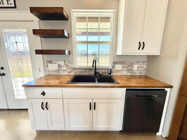 10451 FM 773, Murchison, TX 75778