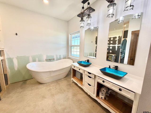 10451 FM 773, Murchison, TX 75778