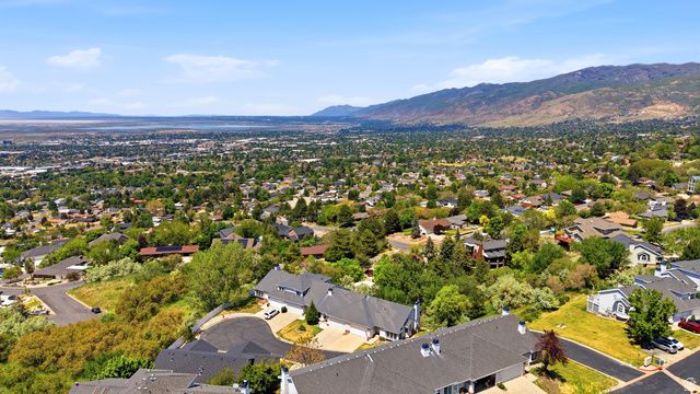 3766 S CARDIFF CIR, Bountiful, UT 84010