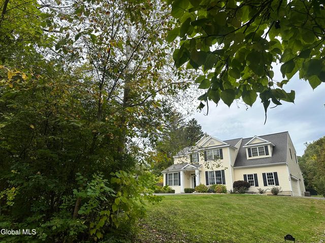 109 Woods Lane, Menands, NY 12204