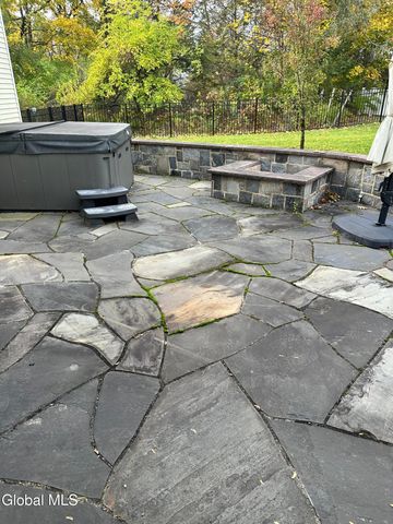 109 Woods Lane, Menands, NY 12204