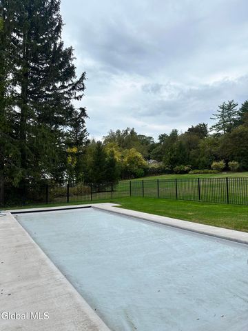 109 Woods Lane, Menands, NY 12204