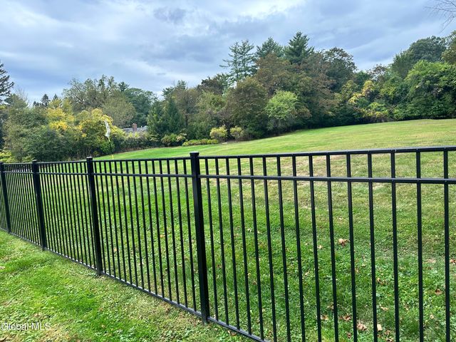 109 Woods Lane, Menands, NY 12204