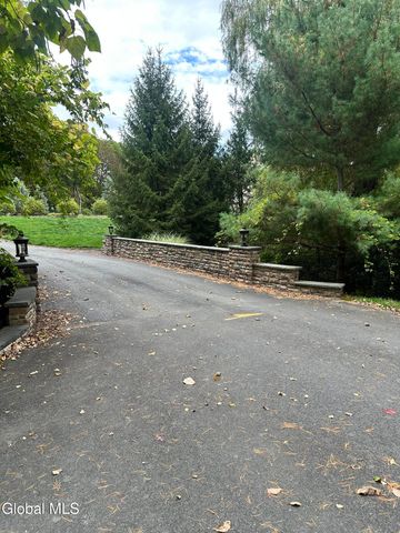 109 Woods Lane, Menands, NY 12204