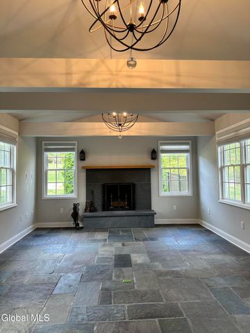 109 Woods Lane, Menands, NY 12204