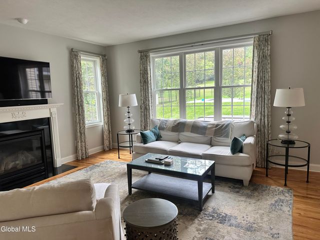 109 Woods Lane, Menands, NY 12204