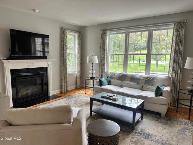 109 Woods Lane, Menands, NY 12204