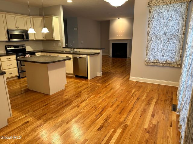 109 Woods Lane, Menands, NY 12204