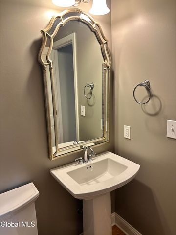 109 Woods Lane, Menands, NY 12204