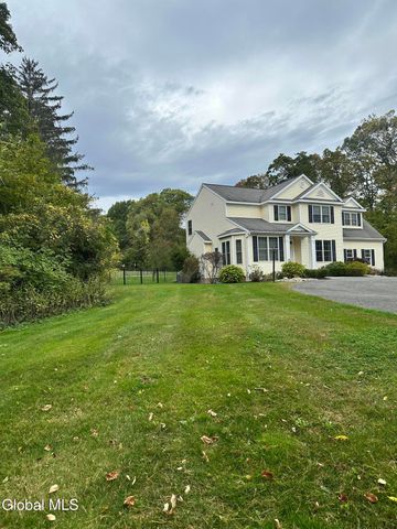 109 Woods Lane, Menands, NY 12204