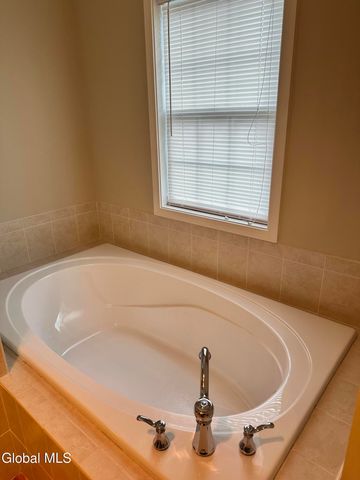 109 Woods Lane, Menands, NY 12204