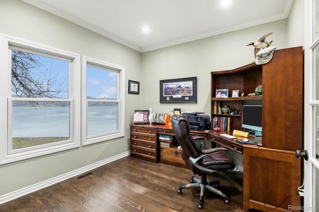 4372 Lamson Drive, Waterford Charter Township, MI 48329