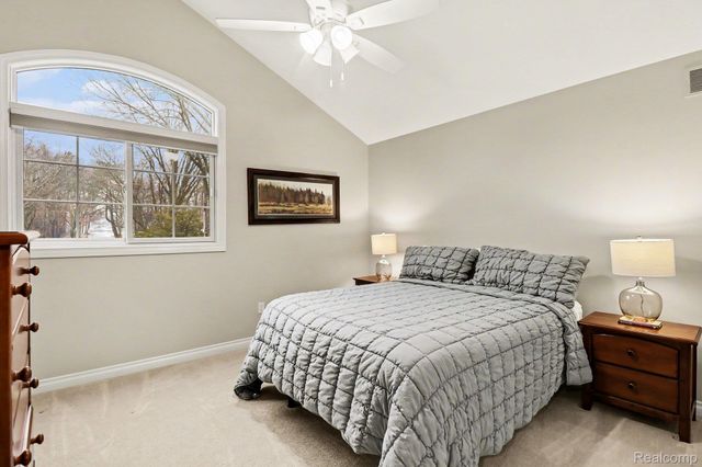 4372 Lamson Drive, Waterford Charter Township, MI 48329