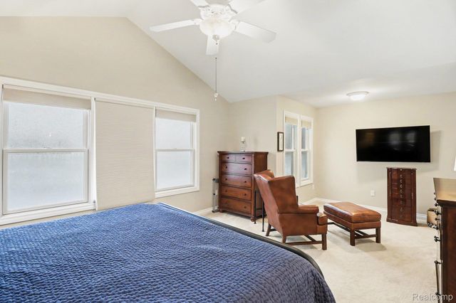 4372 Lamson Drive, Waterford Charter Township, MI 48329