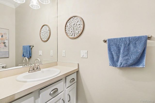 4372 Lamson Drive, Waterford Charter Township, MI 48329