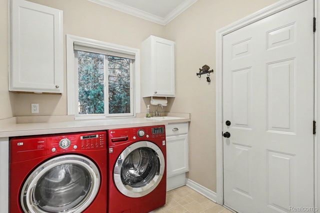 4372 Lamson Drive, Waterford Charter Township, MI 48329