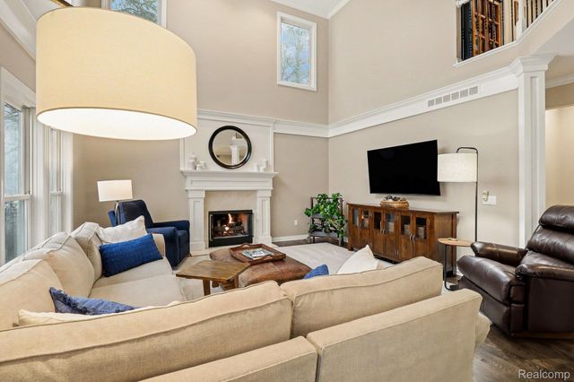 4372 Lamson Drive, Waterford Charter Township, MI 48329