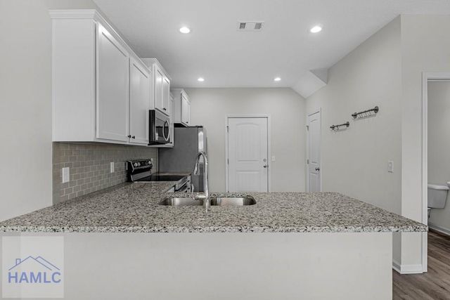 85 Brightleaf Circle, Hinesville, GA 31313