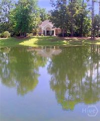 39 Grand Lake Circle, Savannah, GA 31405
