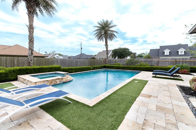 2513 Cassie Lane, Lake Charles, LA 70605