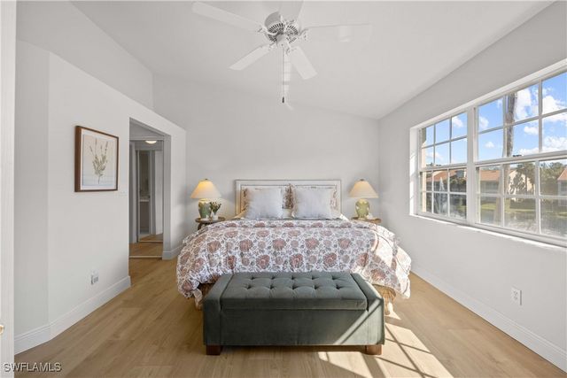 8415 Excalibur CIR B10, Naples, FL 34108