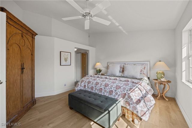 8415 Excalibur CIR B10, Naples, FL 34108