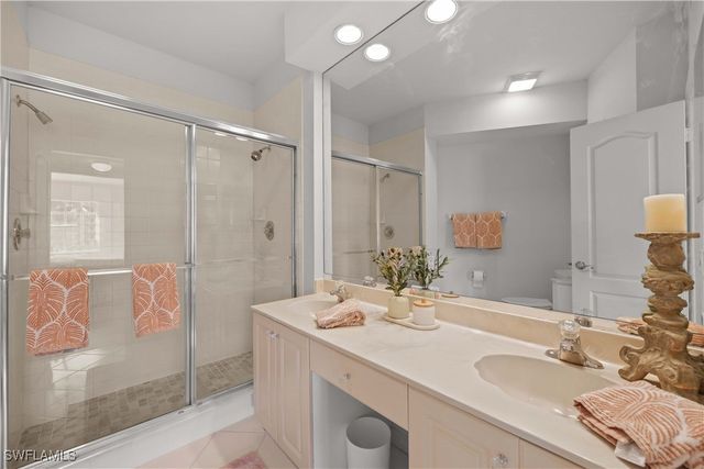 8415 Excalibur CIR B10, Naples, FL 34108