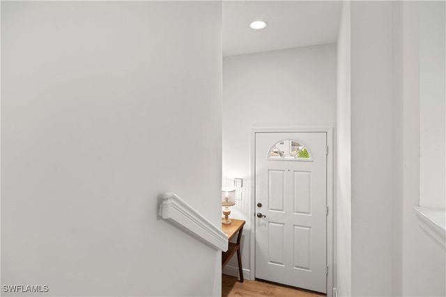 8415 Excalibur CIR B10, Naples, FL 34108