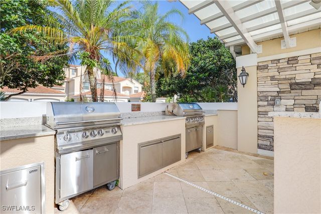 8415 Excalibur CIR B10, Naples, FL 34108