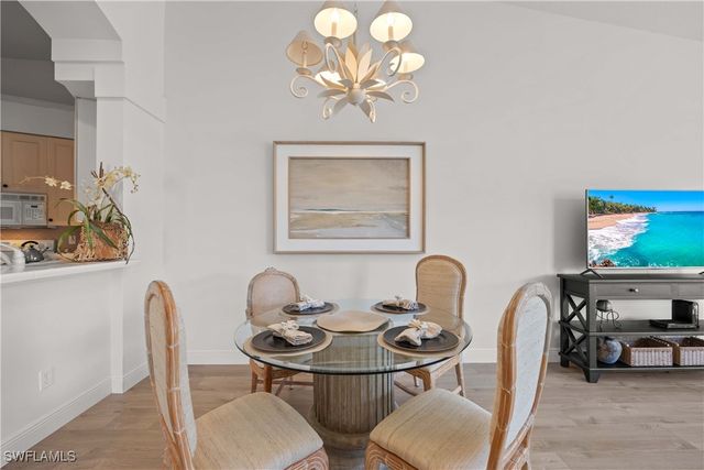 8415 Excalibur CIR B10, Naples, FL 34108