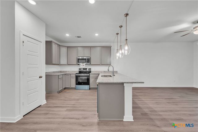 723 James Parker Circle, Killeen, TX 76542