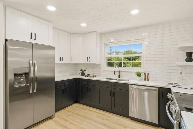 1102 SAMY DRIVE, Tampa, FL 33613