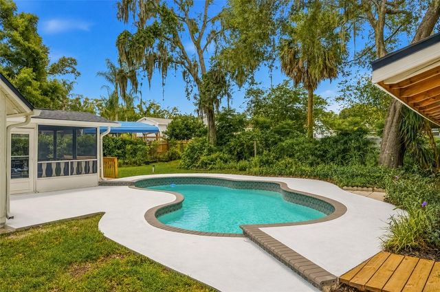 1102 SAMY DRIVE, Tampa, FL 33613
