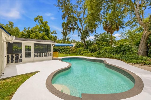 1102 SAMY DRIVE, Tampa, FL 33613